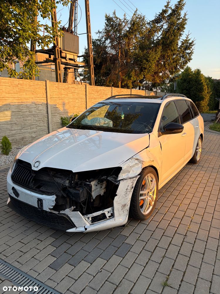 Skoda Octavia 2.0 TDI RS DSG - 6