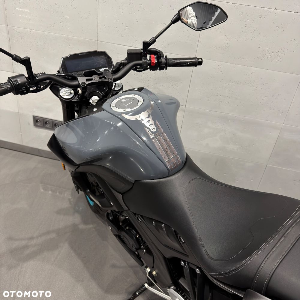 Yamaha MT - 13