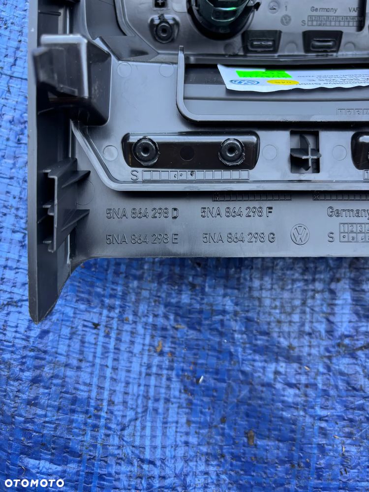 VW Tiguan II 5NA osłona tunelu tył kratka nawiewu tył 5NA864298  5NA819203 - 2