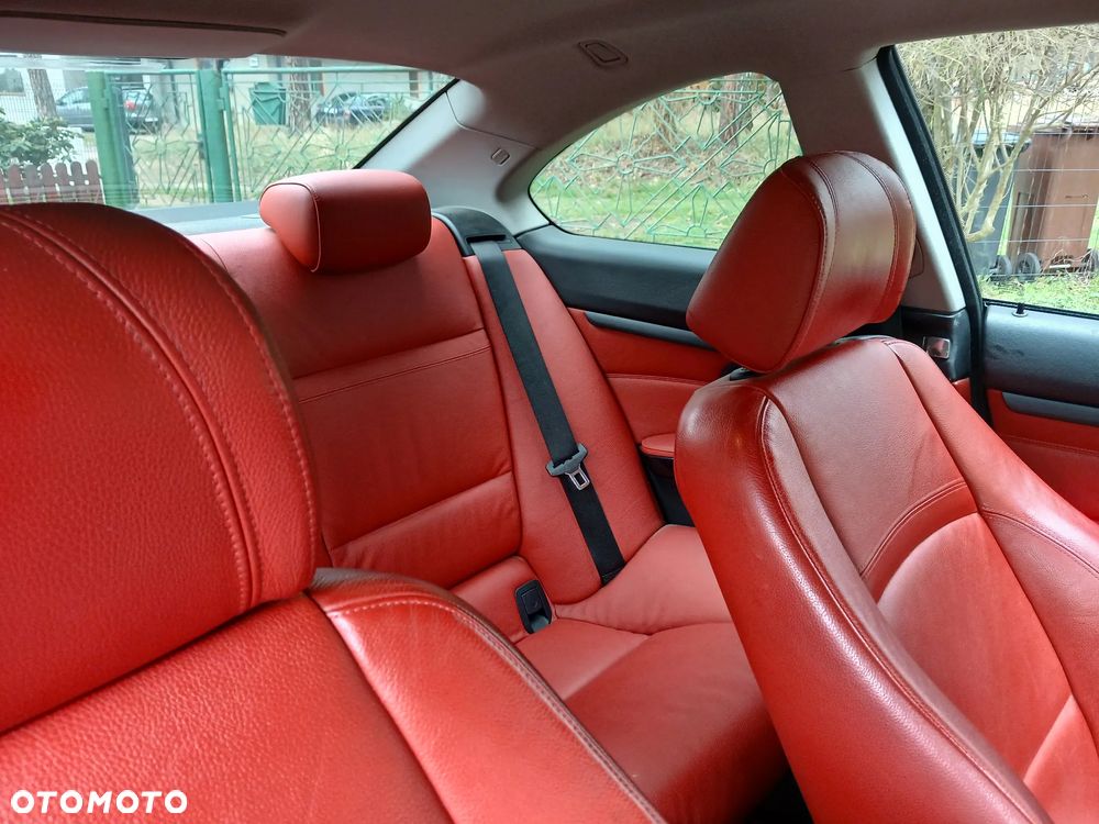 BMW Seria 3 335d Edition Exclusive - 7