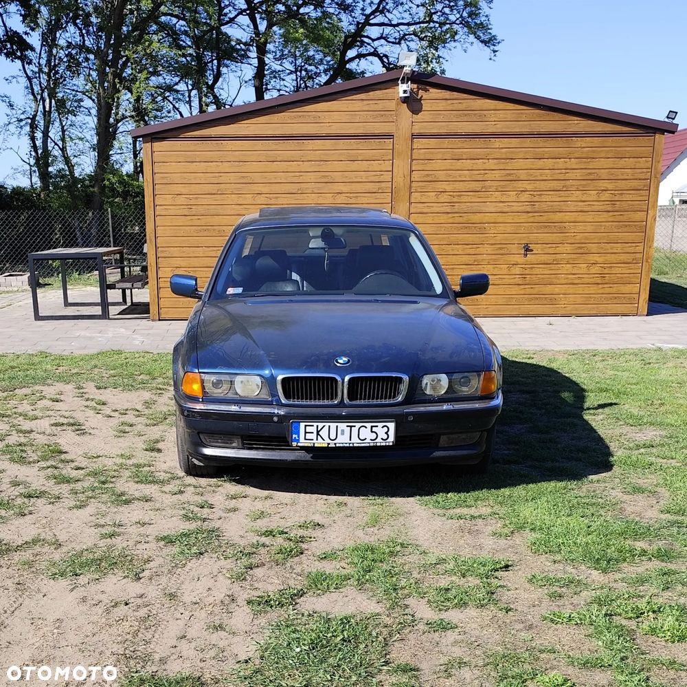 BMW Seria 7 - 1