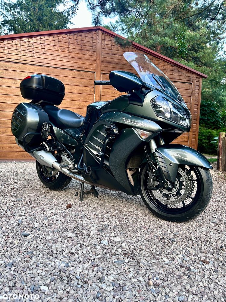 Kawasaki GTR - 2