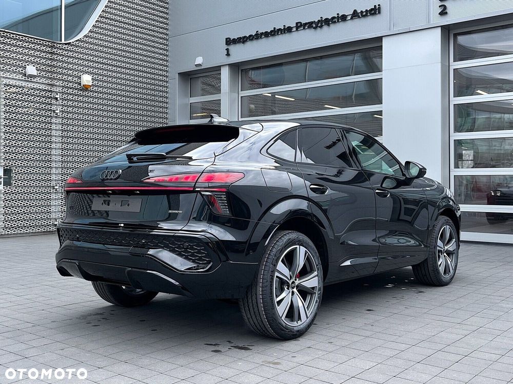 Audi Q3 Sportback - 8