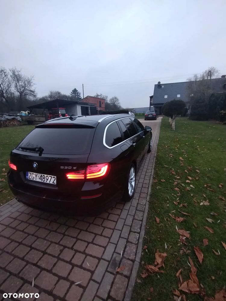 BMW Seria 5 530d Luxury Line - 9