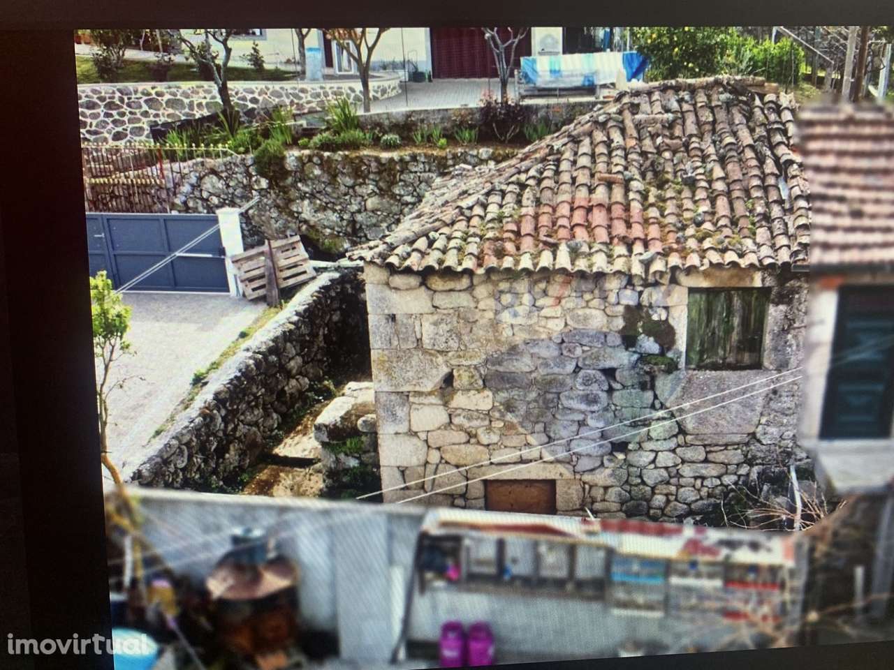 moradia para restauro - Grande imagem: 4/4