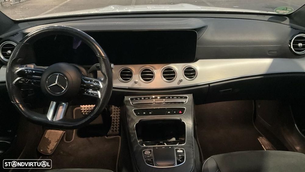 Mercedes-Benz E 300 de AMG Line - 4