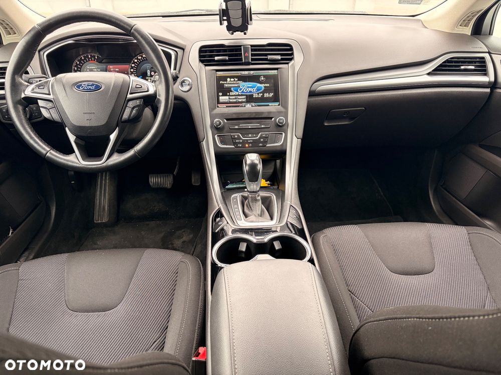 Ford Mondeo - 25