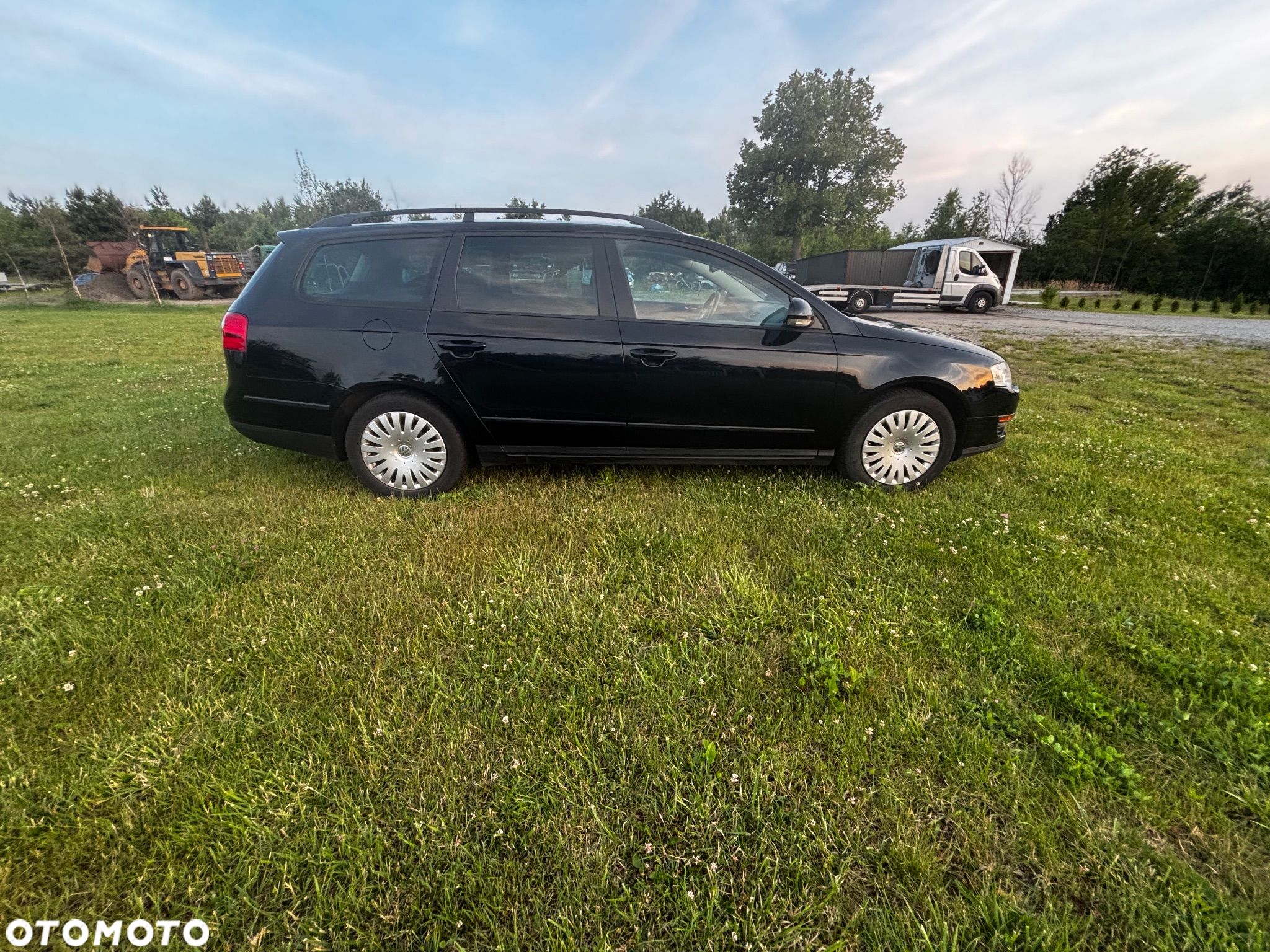Volkswagen Passat 1.6 TDI DPF BlueMot Comfortline - 1