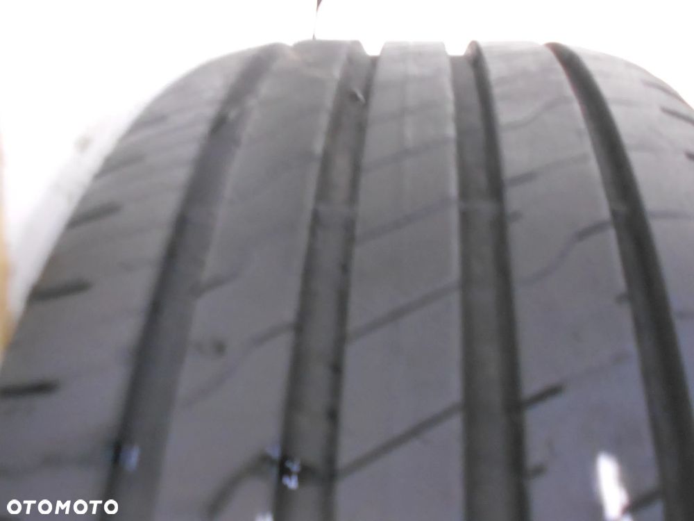 OPONA POJEDYNKA 215/55r16 GOODYEAR EFFICIENT GRIP PERFORMANCE 2 DOT 4922 7.2MM - 2