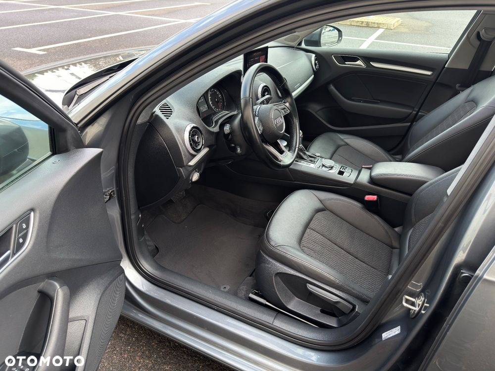 Audi A3 Sportback - 11