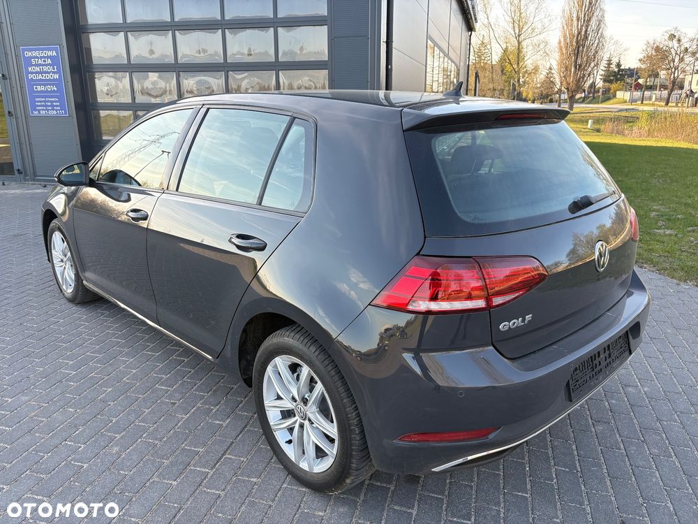 Volkswagen Golf 1.6 TDI SCR IQ.DRIVE - 9