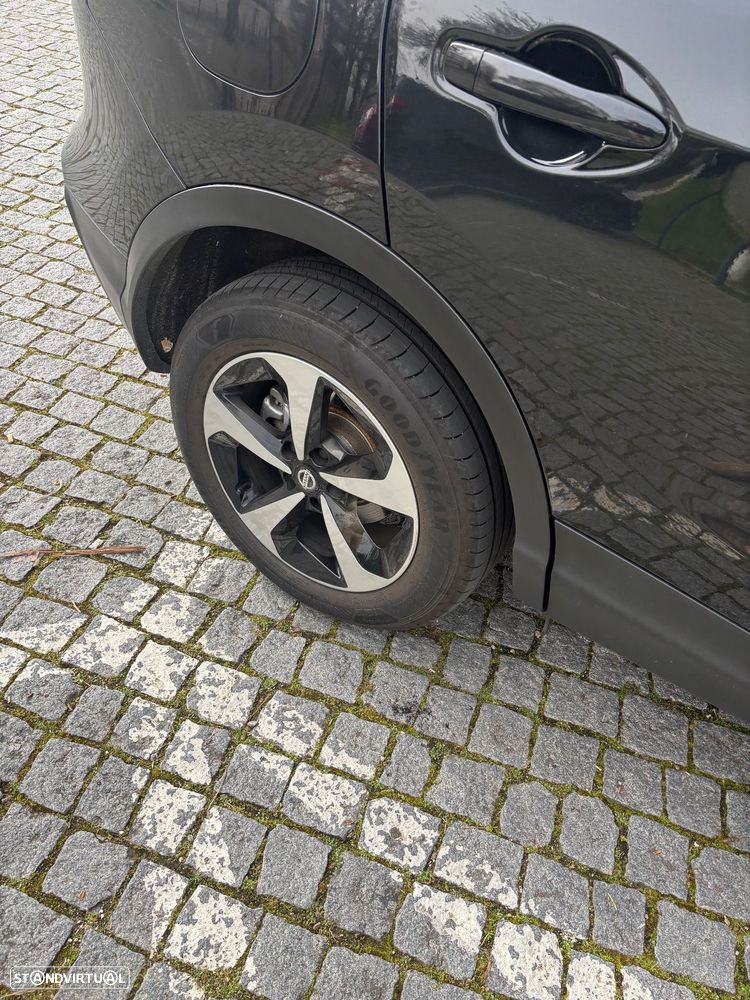 Nissan Qashqai 1.7 dCi N-Connecta - 2