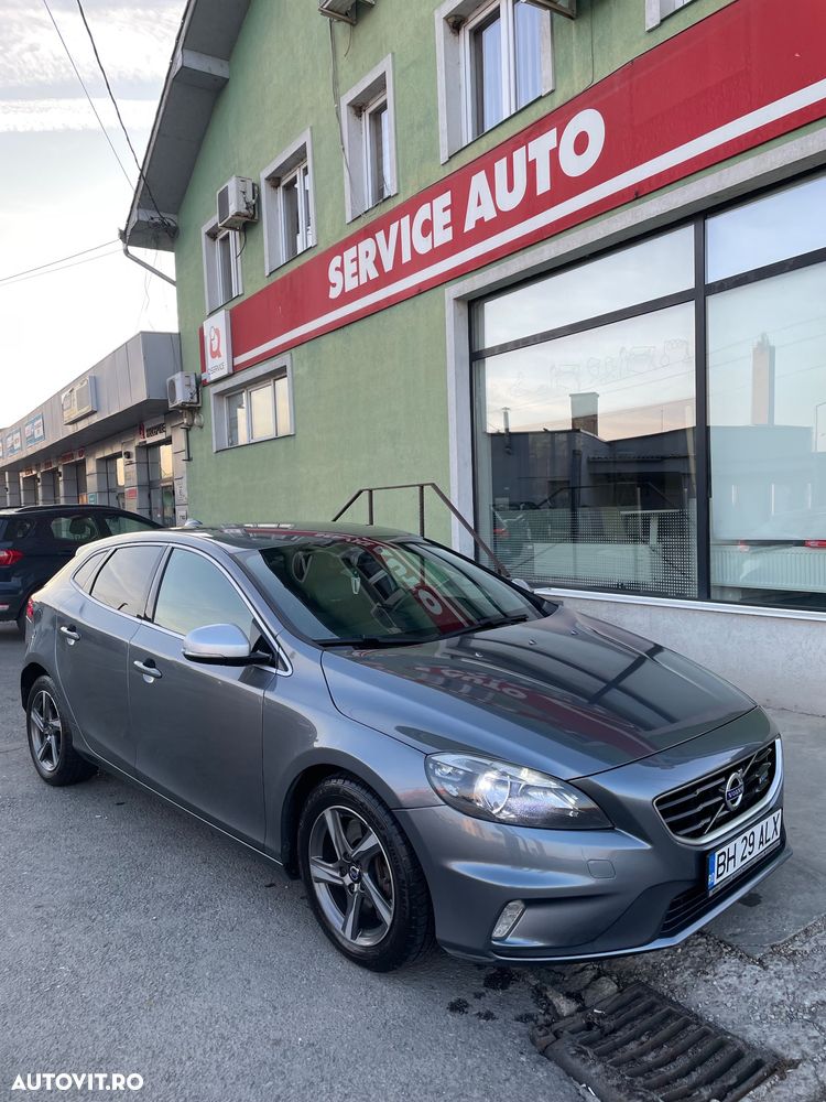 Volvo V40 D4 VEA R-Design - 8