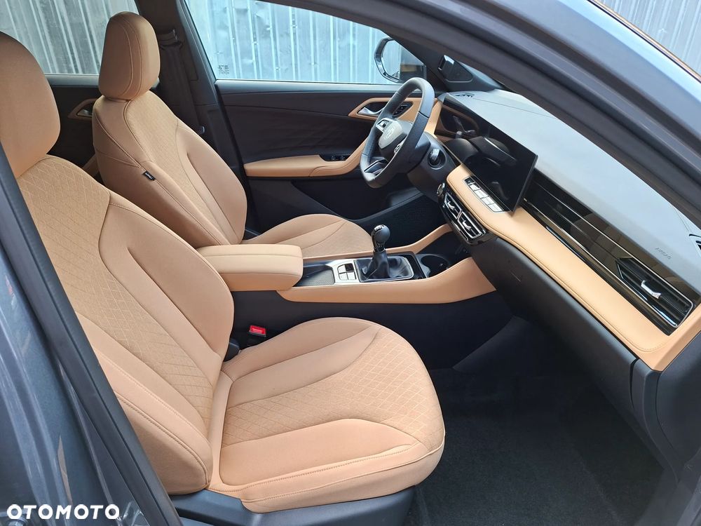 MG HS 1.5 T-GDI Excite - 10