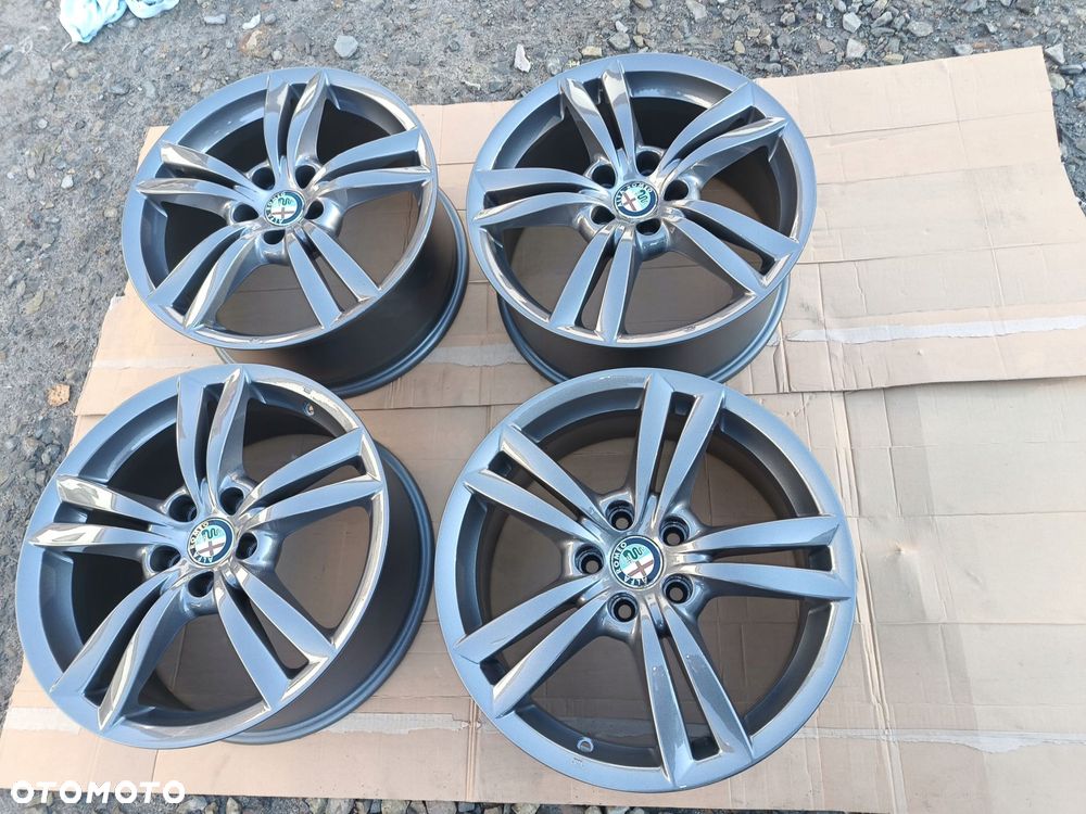 alfa romeo 159 giulietta felgi 17" 7.5j et41 5x110 156081119 jak nowe - 1