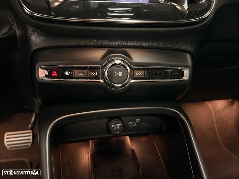 Volvo XC 40 P8 AWD Recharge RDesign - 26