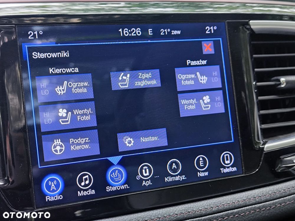 Chrysler Pacifica - 27