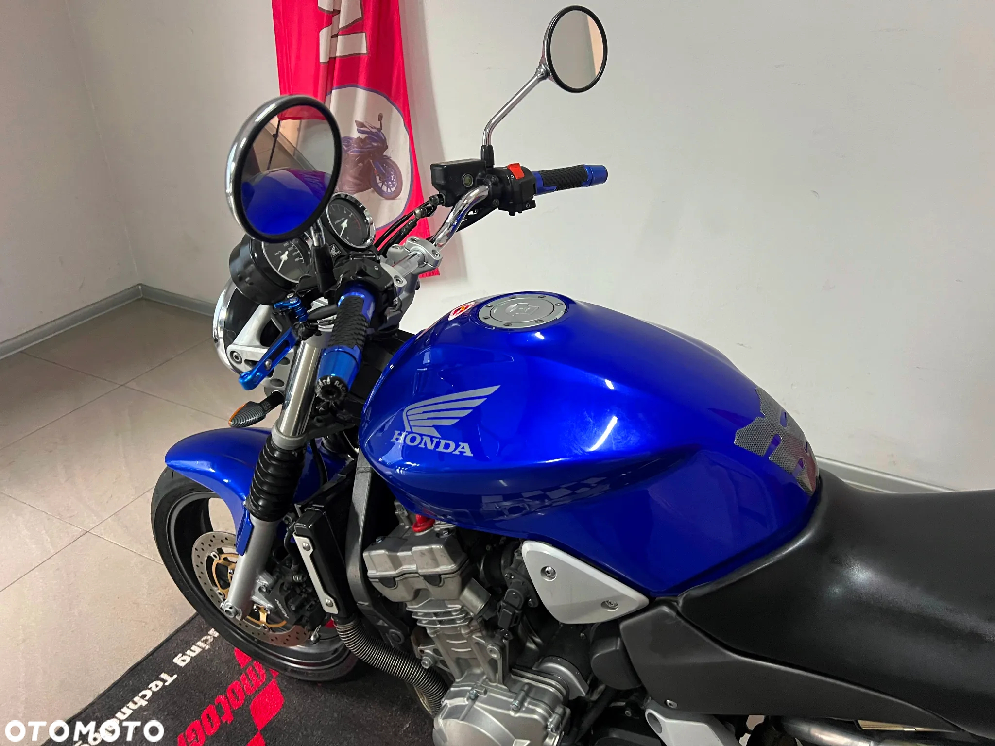 Honda CB - 16