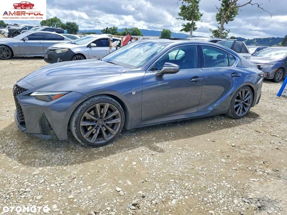Lexus IS - 1