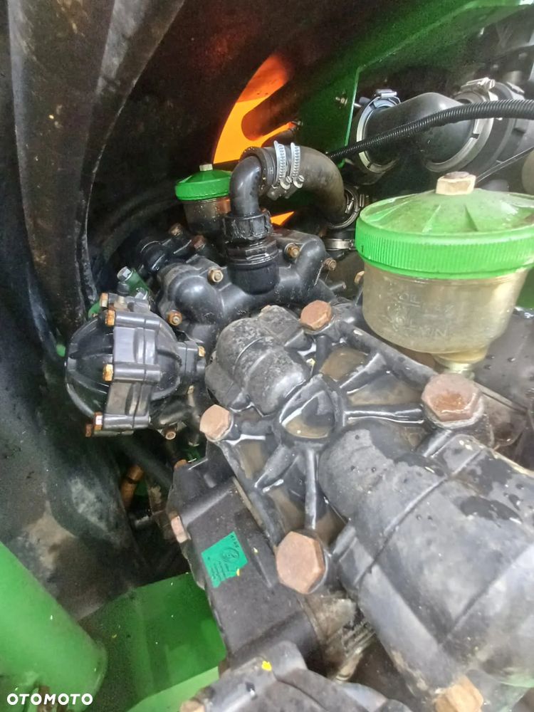 John Deere R962i - 16