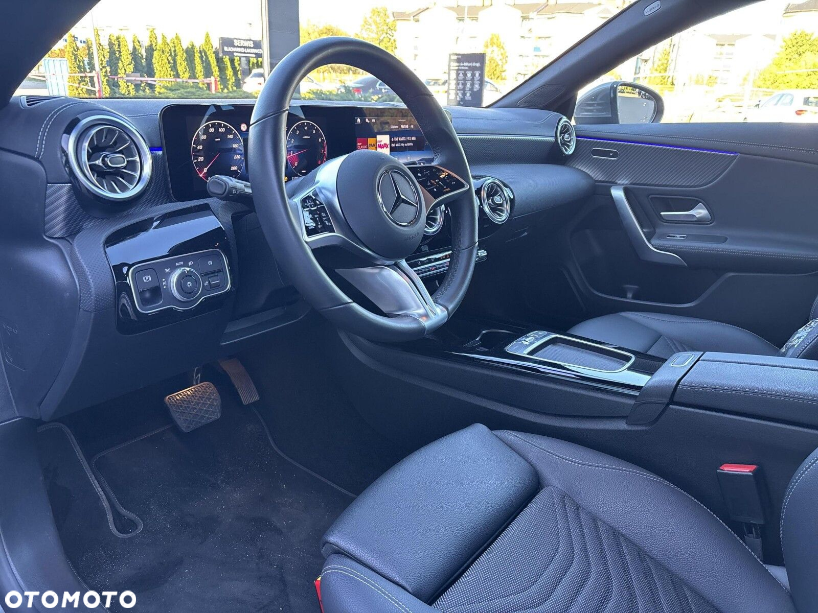 Mercedes-Benz CLA 180 Progressive 7G-DCT - 14
