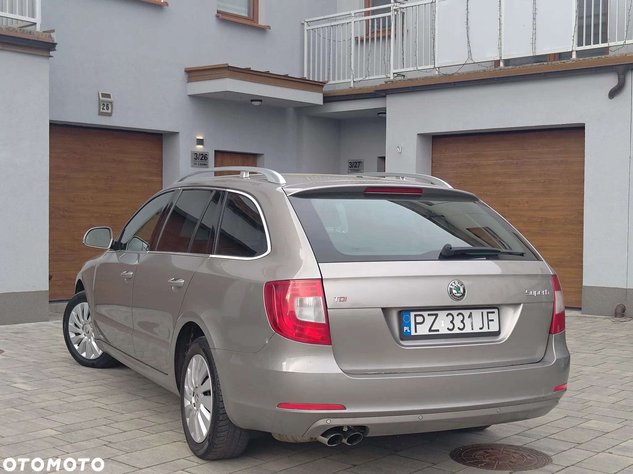 Skoda Superb 2.0 TDI Ambition - 11