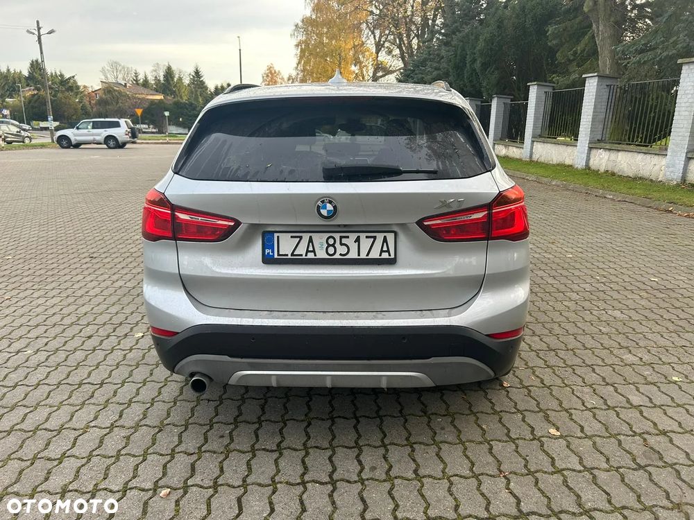BMW X1 sDrive18d Sport Line sport - 2
