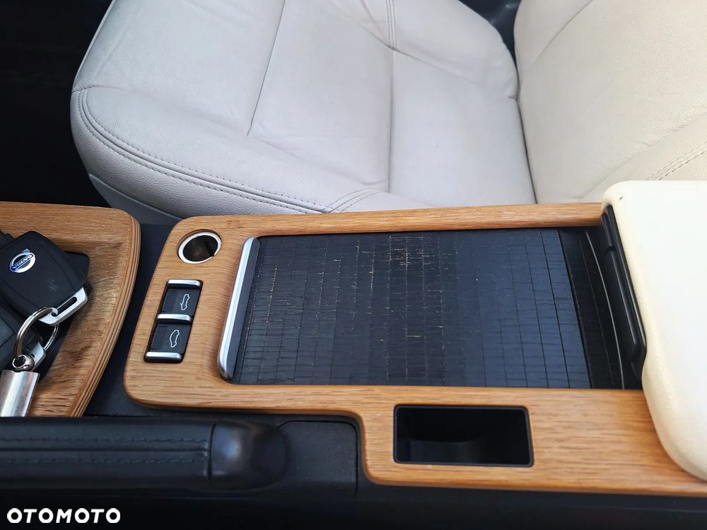 Volvo C70 - 30