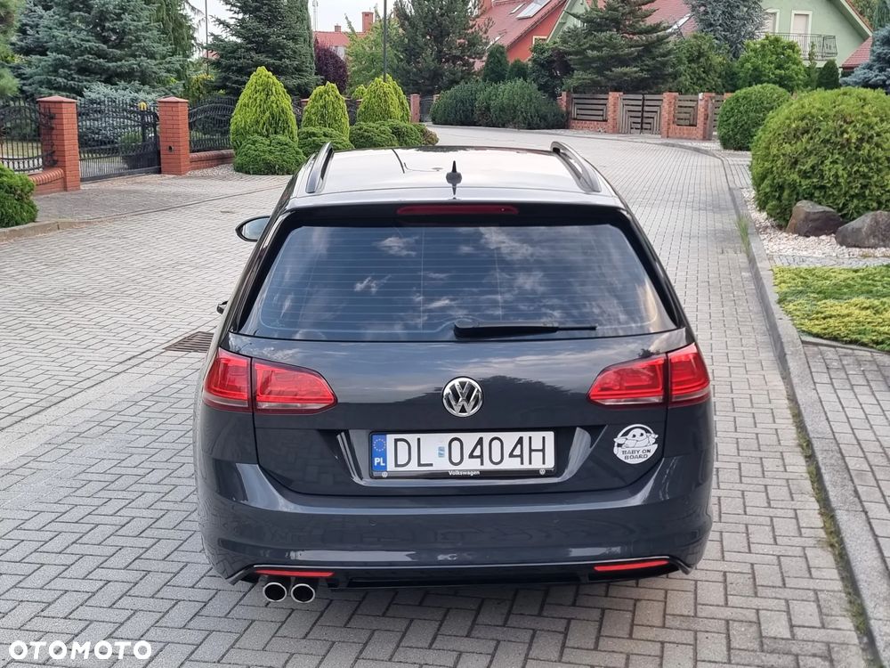 Volkswagen Golf - 10