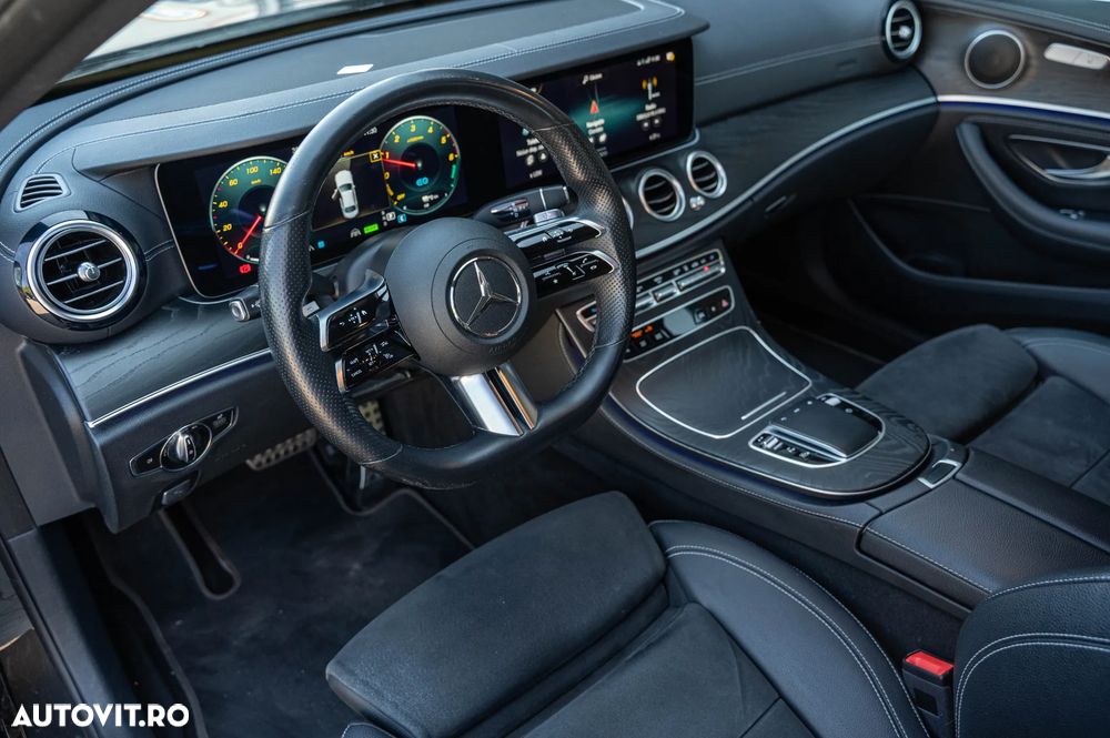 Mercedes-Benz E 300 de 9G-TRONIC AMG Line - 5