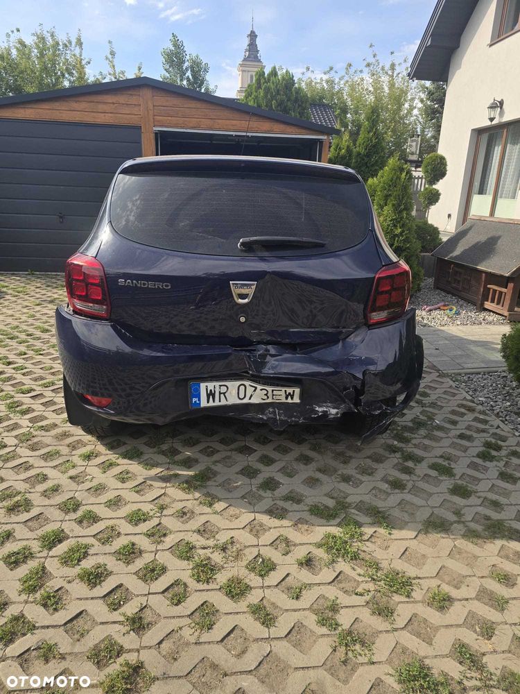 Dacia Sandero - 4