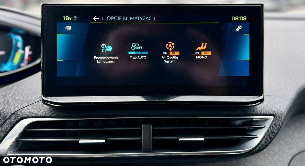 Peugeot 3008 1.6 PureTech Hybrid PHEV Allure Pack S&S EAT8 - 36