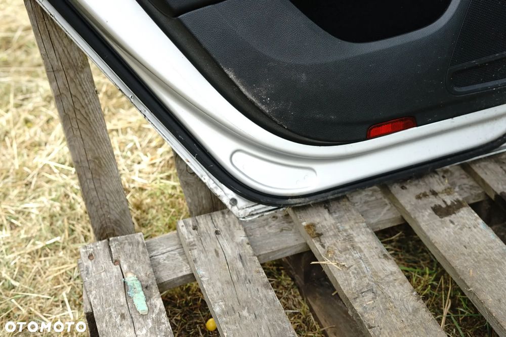 Drzwi tył tylne lewe VW Passat B7 Sedan LA7W - 12