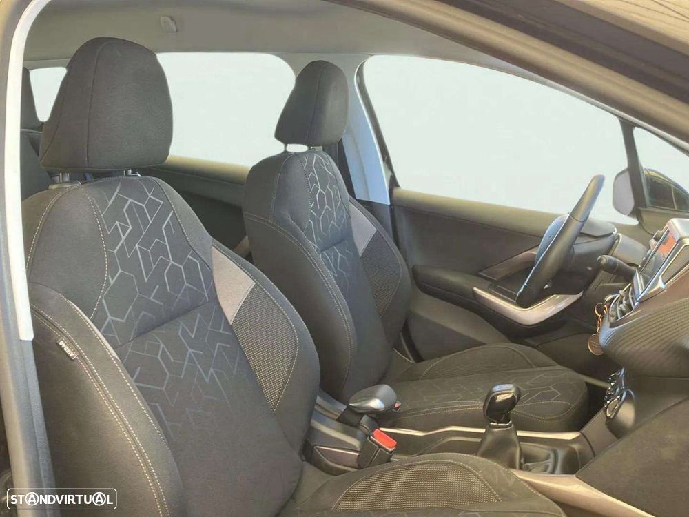 Peugeot 2008 1.2 PureTech Style - 13