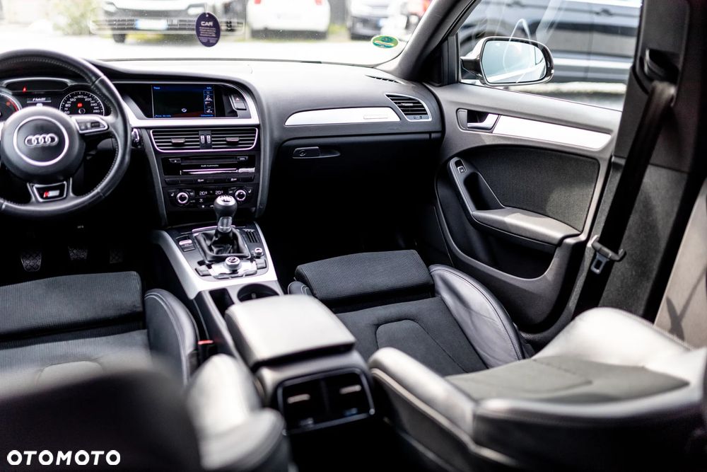 Audi A4 Avant 2.0 TDI DPF clean diesel quattro S line Sportpaket - 6
