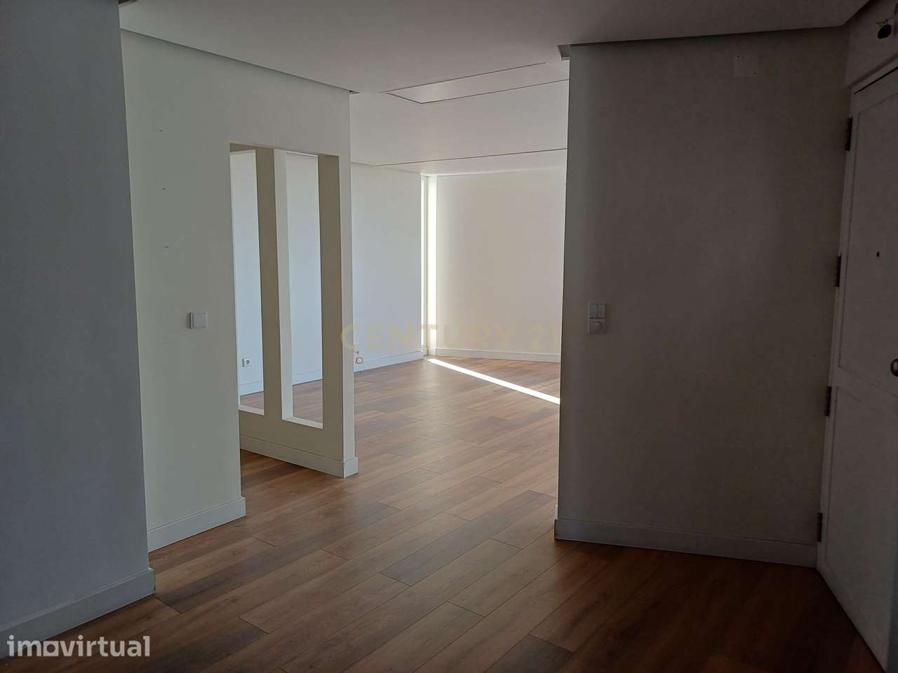 Apartamento T4 remodelado e com varandas frente ao Spacio Shopping dos - Grande imagem: 3/23