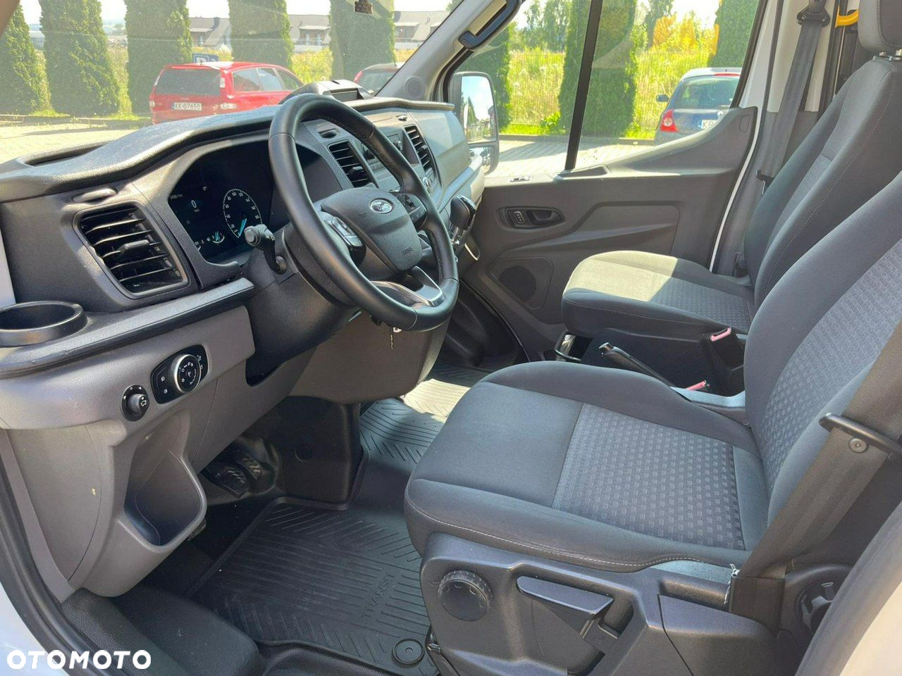 Ford Transit - 13