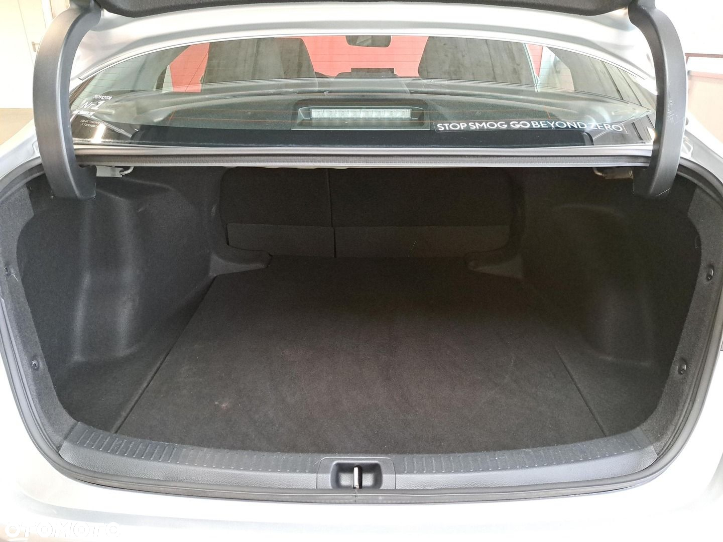 Toyota Corolla 1.8 Hybrid Comfort - 13