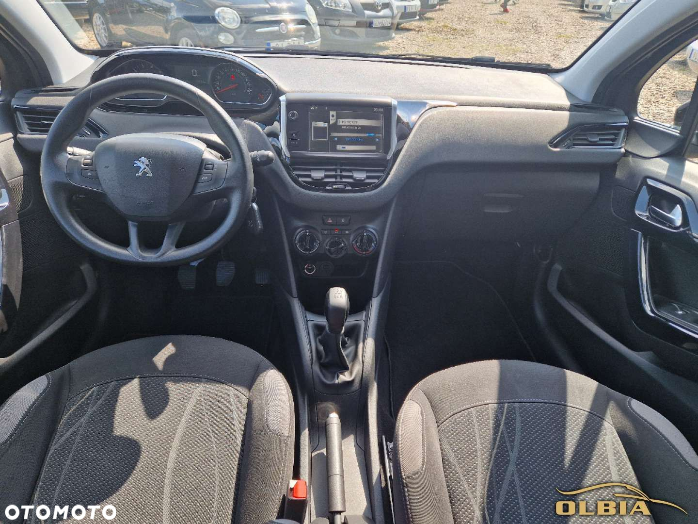 Peugeot 208 - 21