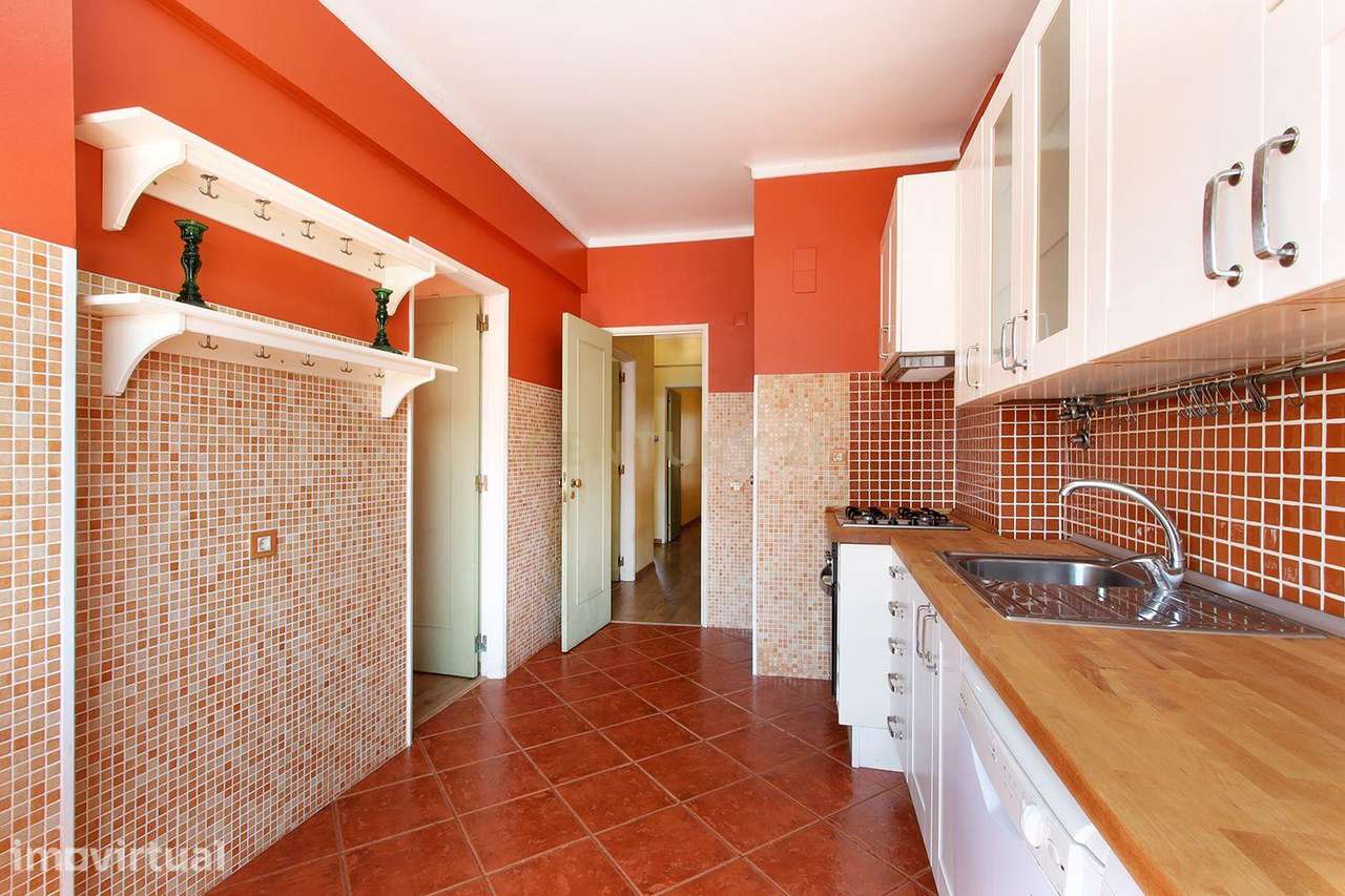 Apartamento T2 no Centro de Mem Martins - Grande imagem: 3/24