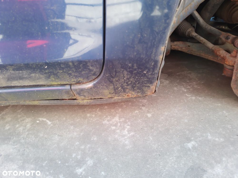 MAZDA 3  03-06 1.6 CD  MASKA  25E - 13