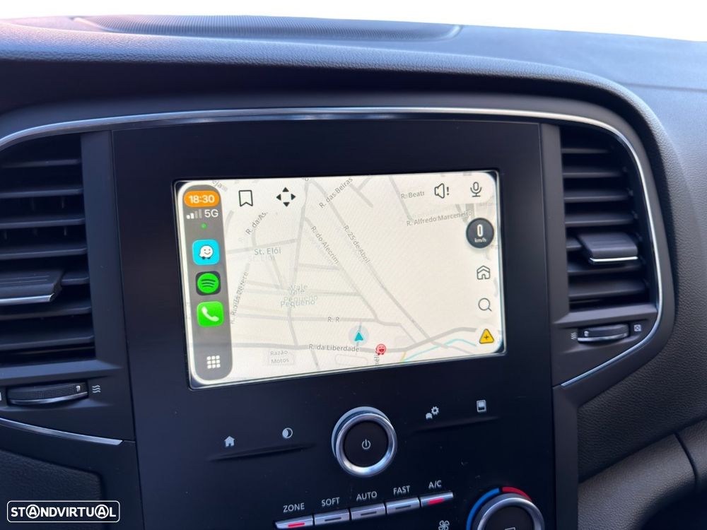 Renault Mégane Sport Tourer 1.5 Blue dCi Limited — fotografia 16