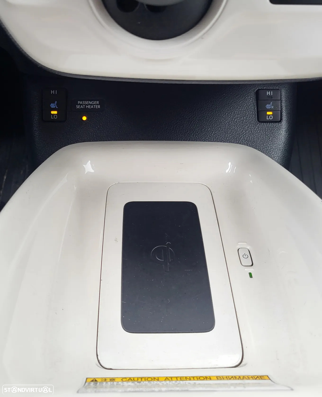 Toyota Prius 1.8 Luxury Pele - 23