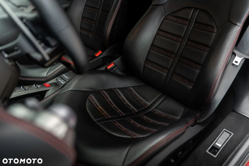 Ferrari 488 - 23