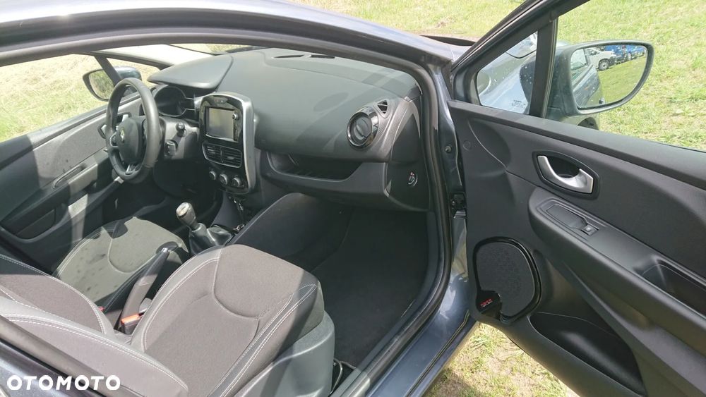 Renault Clio - 33