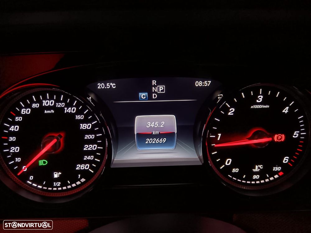 Mercedes-Benz E 220 d 4Matic All-Terrain 9G-TRONIC Avantgarde - 10
