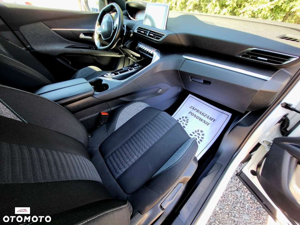 Peugeot 3008 - 23