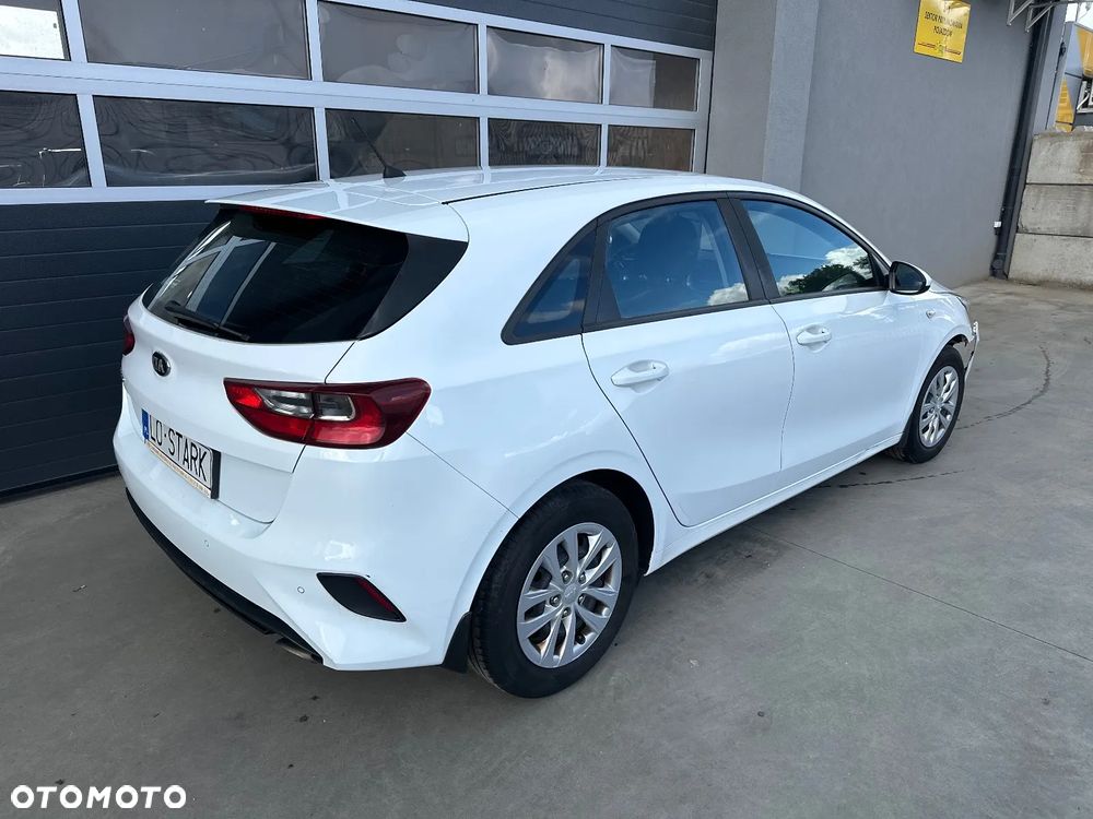 Kia Ceed - 1