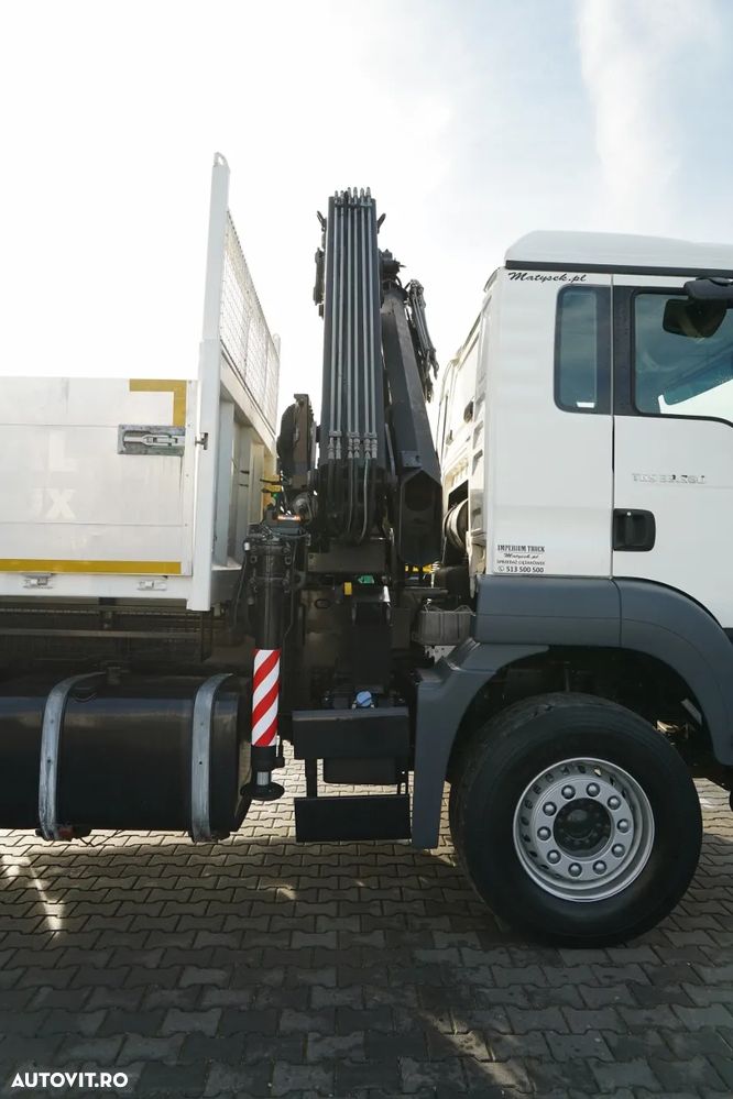 MAN TGS 33.360 / 6x4 / BASCULĂ SPATE 5.8 M + HIAB XS 122 HGV / RADIOCOMANDĂ / HGV ÎN SPATELE CABINEI / EURO 5 / MANUALĂ - 18