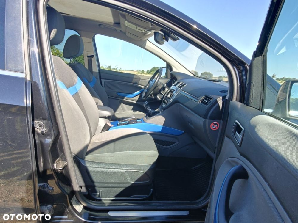 Ford Kuga - 7